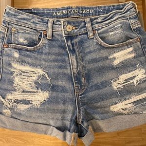 Women’s American Eagle Jean Shorts Size 6